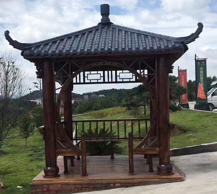 防腐木涼亭